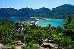 Photo : Phi Phi Island, Thailand - {Click to enlarge}